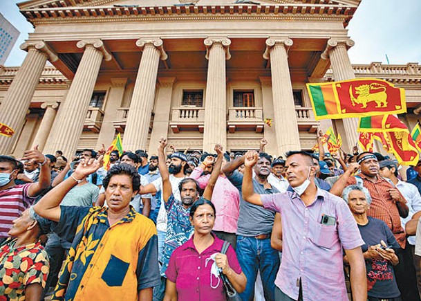 斯里蘭卡經濟危機導致民怨四起。（Getty Images圖片）