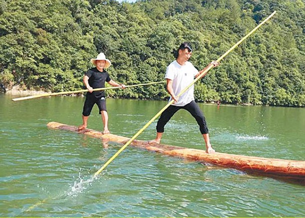 鄉村開班授「獨木漂」   傳承絕技