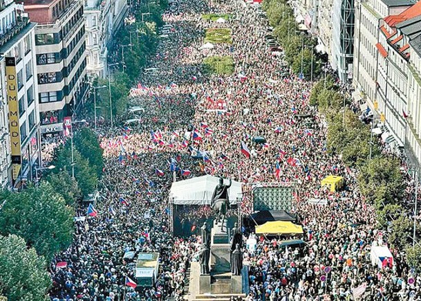 能源價飆  捷克首都7萬人上街抗議