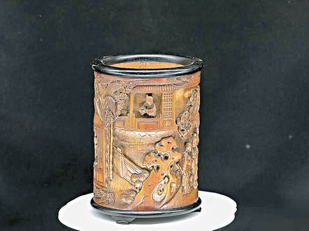 《教坊伎樂圖》是陳克寬最得意的竹雕作品。
