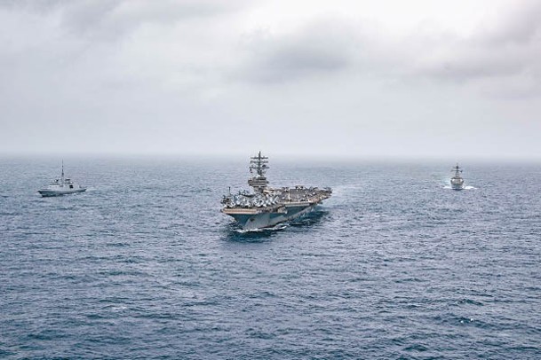 列根號（中）恢復在西太平洋地區巡航。