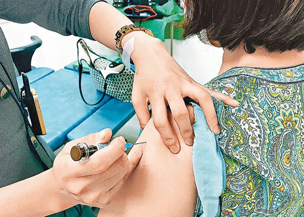 台灣民眾繼續接種疫苗。（中時電子報圖片）