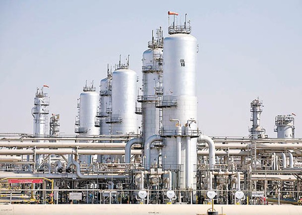 沙特阿拉伯減產石油引起美國不滿。