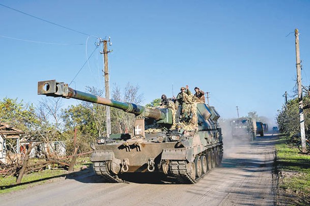 烏軍在收復地區行進。（Getty Images圖片）