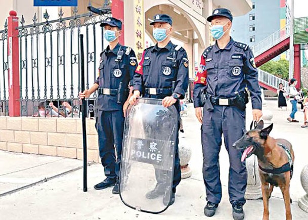 巴萬被收編成為警犬。