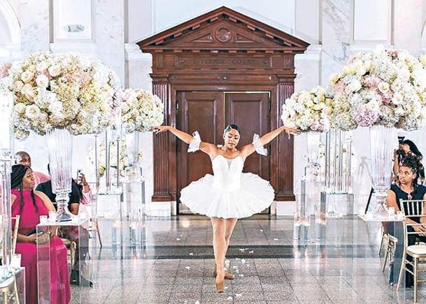 婚禮表演芭蕾舞  少女喜覓發展路