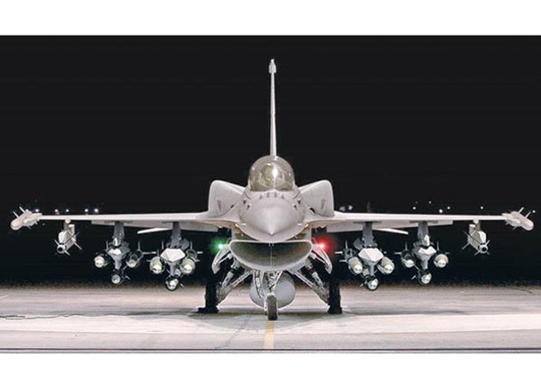 台灣向美國訂購F16V戰機增強戰力。