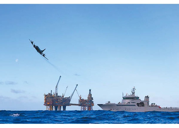 挪威海上巡邏機與巡邏船加強保護離岸油氣設施。