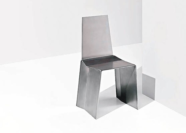 潮流創意：不銹鋼椅  耐用易清潔