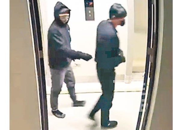 貴州兩男疑持刀掃樓  警方介入