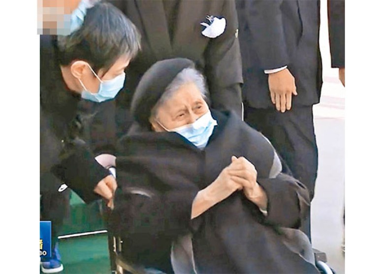 江澤民遺孀王冶坪隨機抵達北京市。