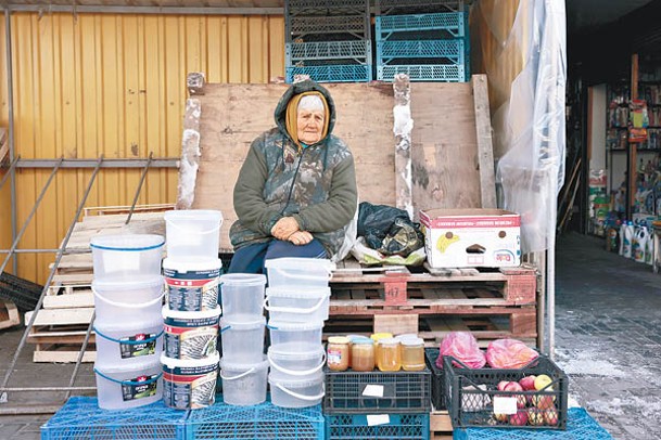 基輔市長呼籲民眾儲備食物。（Getty Images圖片）