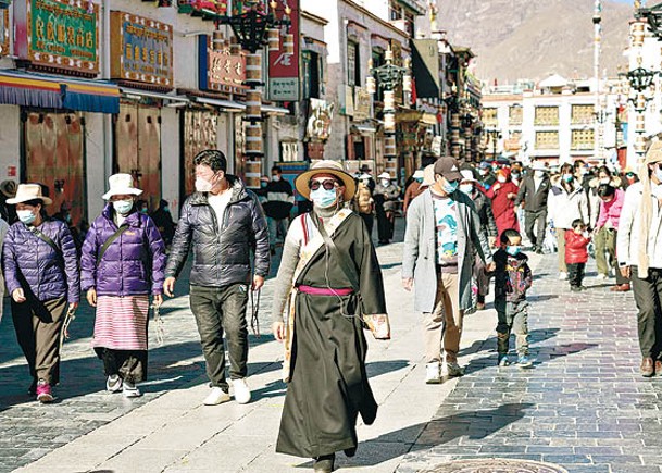 西藏自治區拉薩市逐漸回歸正常生活。（中新社圖片）