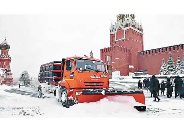 莫斯科強降雪  影響逾200架次航班