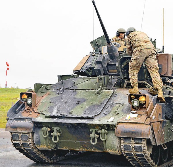 美國同意向烏克蘭交付布拉德利步兵戰車。