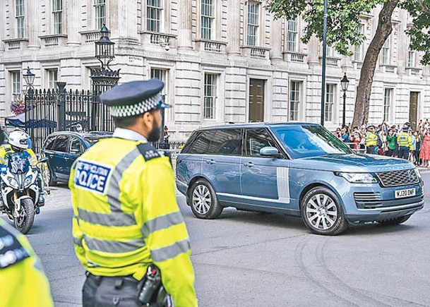英國情報人員發現政府專車內藏定位SIM卡。（Getty Images圖片）