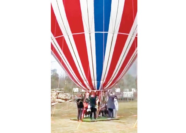 醉花谷負責人表示，熱氣球不是景區的項目。