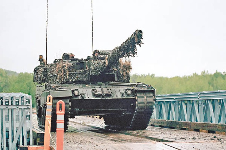 加拿大也向烏克蘭捐贈坦克。