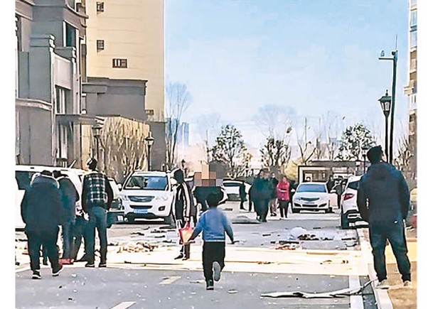 河南社區  爆炸2死5傷  網民直擊住戶墮樓
