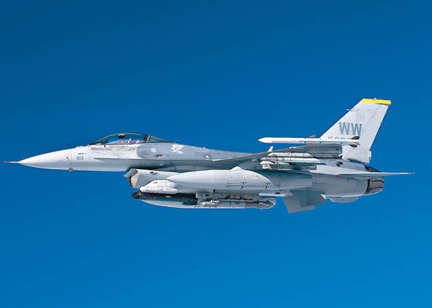美推搪援F16 烏難圓空戰夢