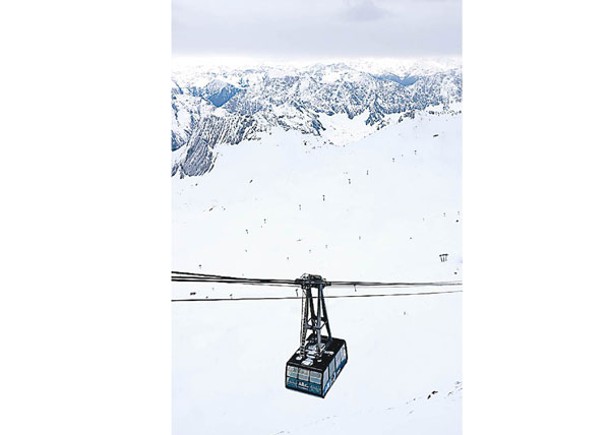 阿爾卑斯山風險增  華客雪崩中傷亡