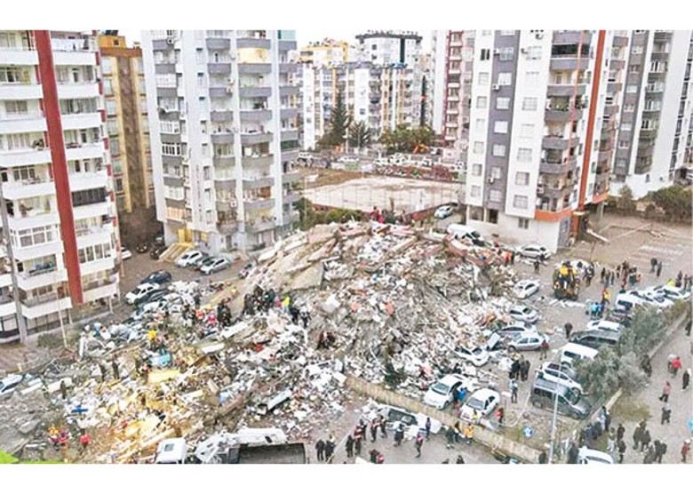土耳其南部阿達納亦受地震影響。