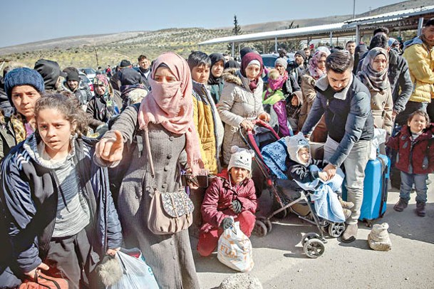 敍利亞災民湧往土耳其。