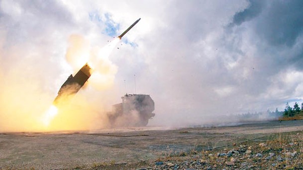 美國將向烏克蘭提供更多M142高機動多管火箭系統彈藥。