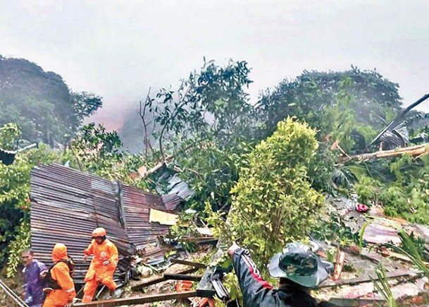 印尼西部豪雨塌山泥奪15命