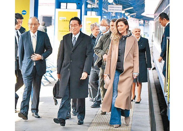 日本首相訪基輔  晤澤連斯基