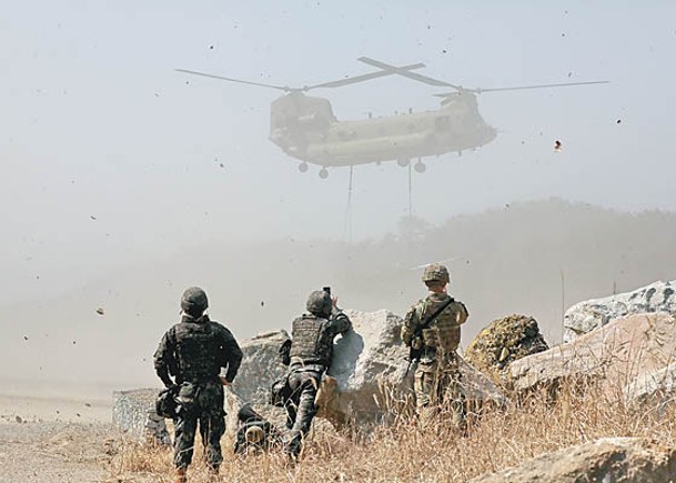 美國與南韓舉行「自由護盾」聯合軍事演習。（Getty Images圖片）