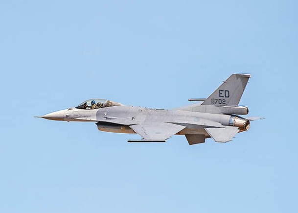 F16V防撞地系統  台明年測試