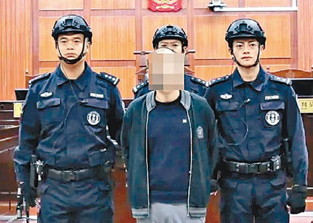 李男（中）被判死刑後上訴駁回。