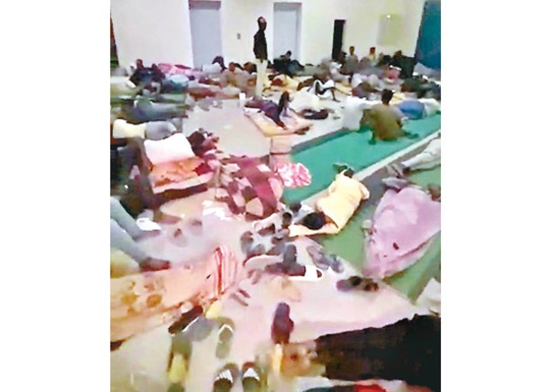 內亂導致大批人士被困在喀土穆大學。