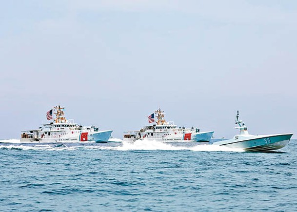 伊朗稱逼潛艇浮水  美海軍否認