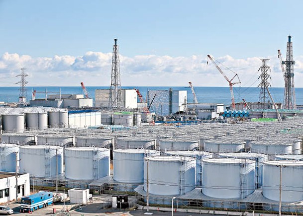 福島第一核電站配備核污水儲存罐。（Getty Images圖片）
