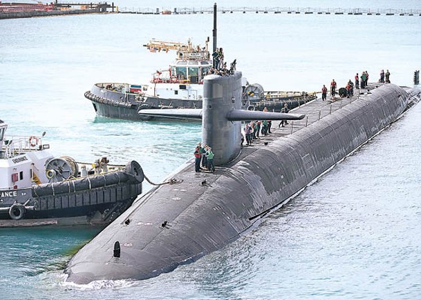 美日韓軍官訪關島  齊登戰略核潛艇  示威味濃