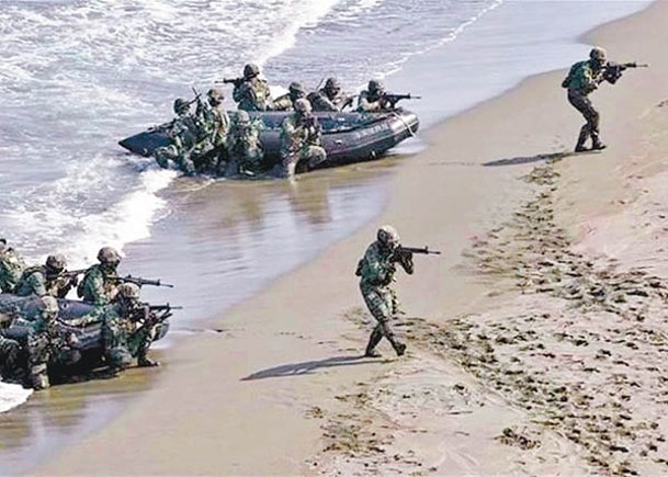 台軍將在海灘進行密集操練。