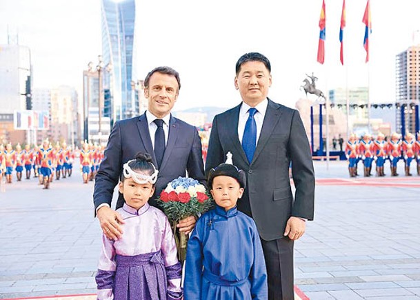 馬克龍抵蒙古在任法總統首到訪