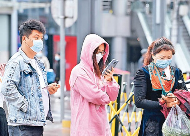 疫情未緩  北京籲市民搭車戴口罩