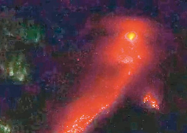 菲律賓火山噴熔岩  1.4萬人疏散