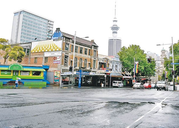 新西蘭奧克蘭（圖）經濟在新冠疫情爆發後大受打擊。（Getty Images圖片）