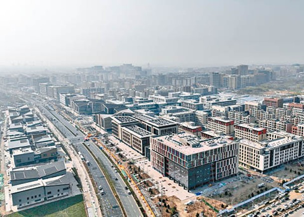 首都規劃建設委員會在北京召開全體會議，推動雄安新區（圖）疏解非首都功能。