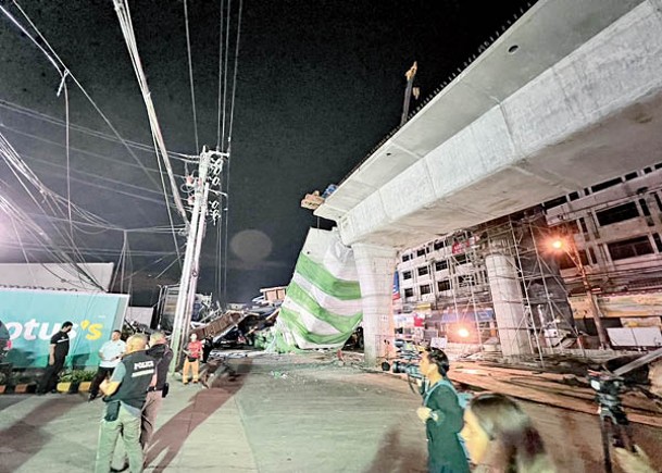 曼谷在建高架橋倒塌2死