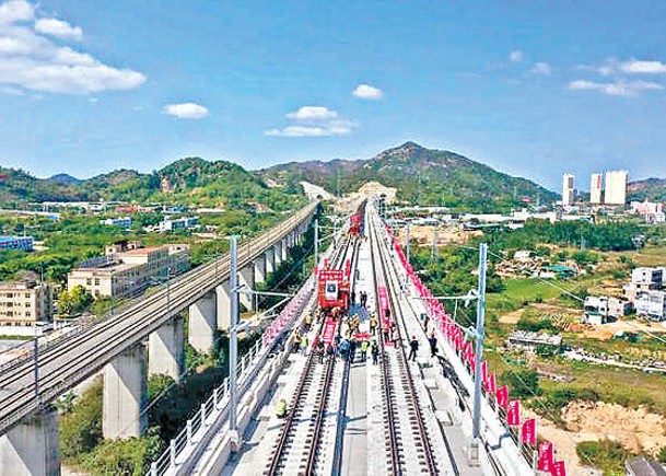 廣汕高鐵檢測  計劃今年內開通營運