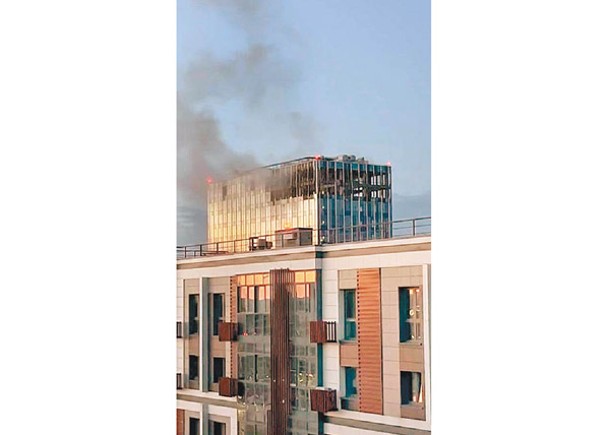 莫斯科有建築物遇襲冒出濃煙。