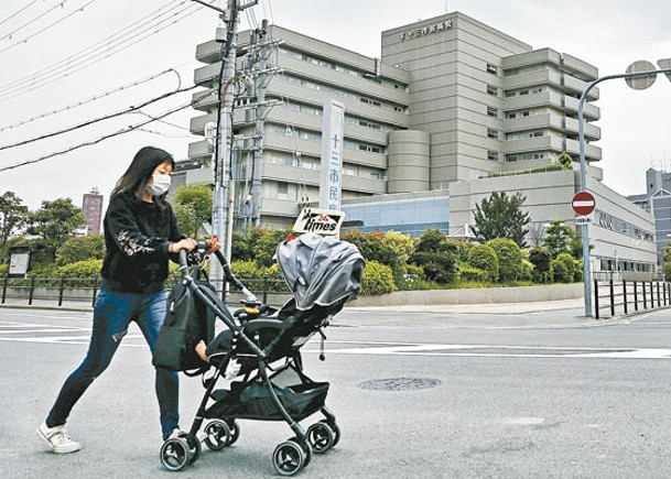 日本出生率持續下降。（Getty Images圖片）