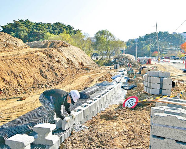 南韓出現豆腐渣工程引發關注。（Getty Images圖片）