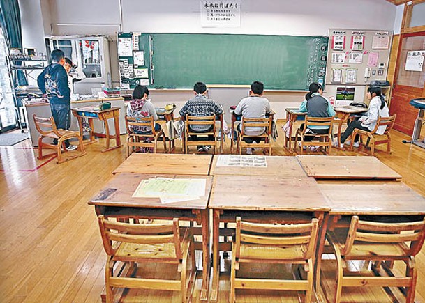 日本部分學校裝備比較落後。（Getty Images圖片）