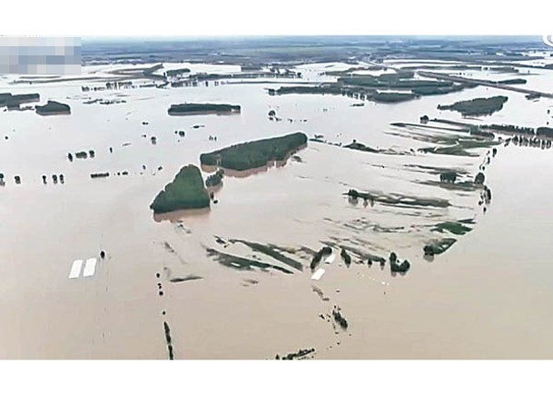 黑龍江遭遇洪澇，大量田地受淹。